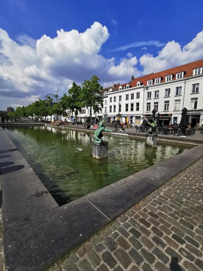 Charming Duplex On The Canal Brussels Exterior photo